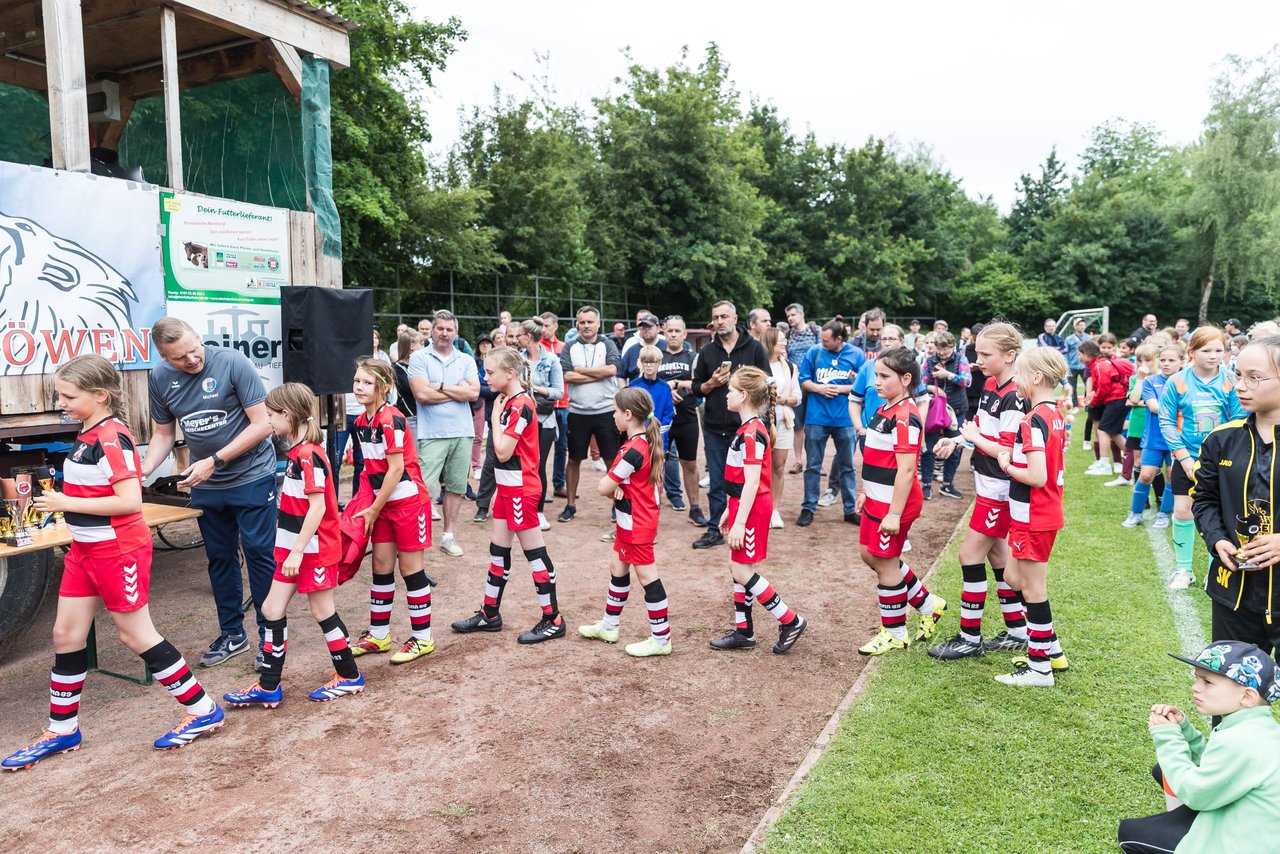 Bild 246 - Loewinnen Cup